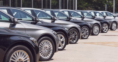 Konstruktorzy pracują nad stworzeniem samochodów sterowanych przez internet, ale prawo ich jeszcze nie przewiduje