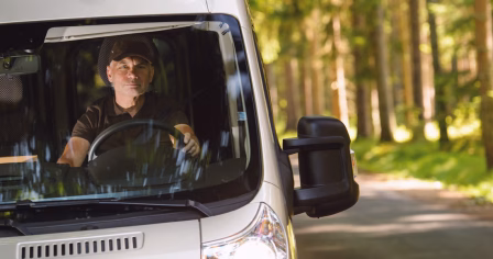 Niepokojący stan zdrowia zawodowych kierowców. Aż 60% z nich boryka się z nadwagą lub otyłością