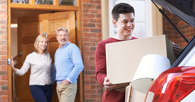 Jak szybko i tanio przeprowadzić się do akademika?